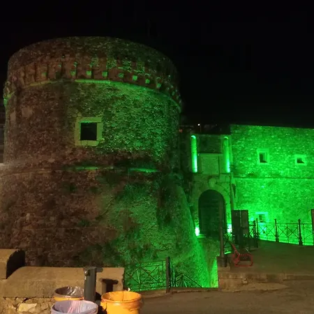 Blue House Pizzo (Calabria)